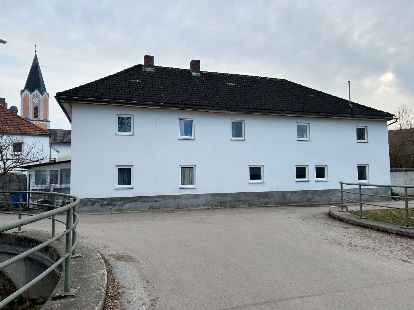 Thumbnail-Haus zum Kaufen in Pilsting 329.000,00 € 277 m²