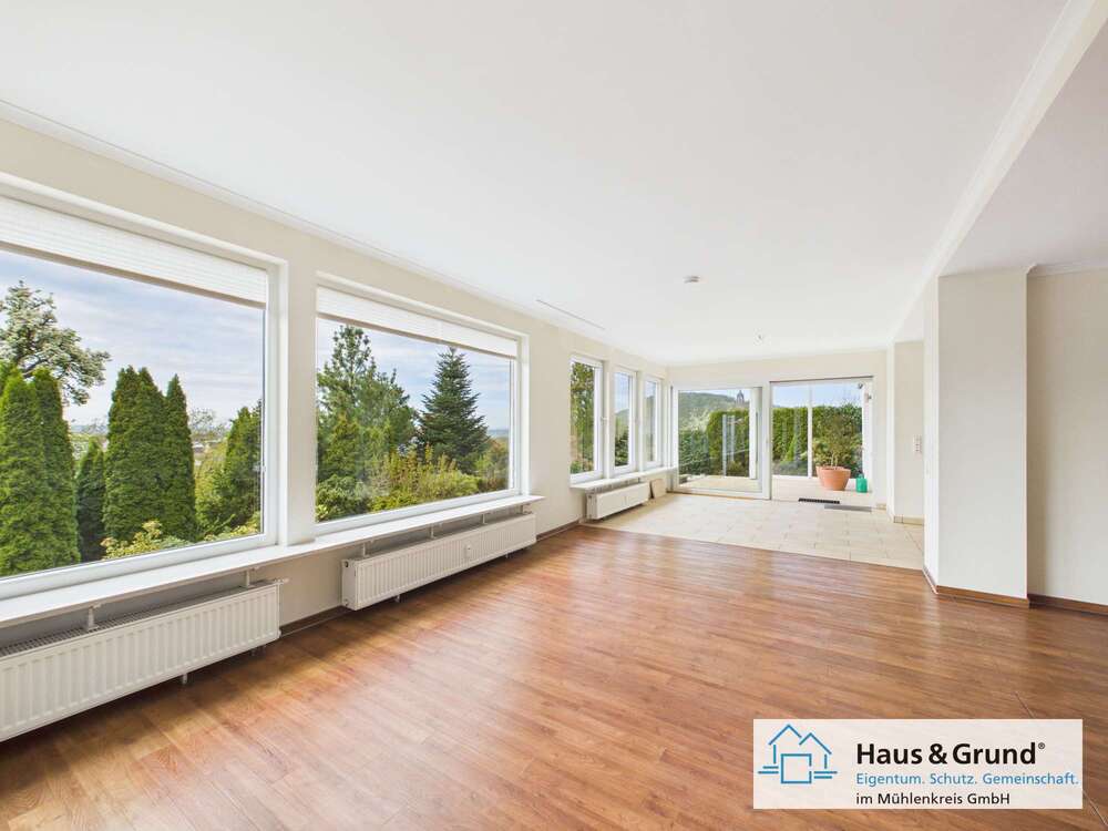 Thumbnail-Wohnung zum Mieten in Porta Westfalica 920,00 € 145 m²