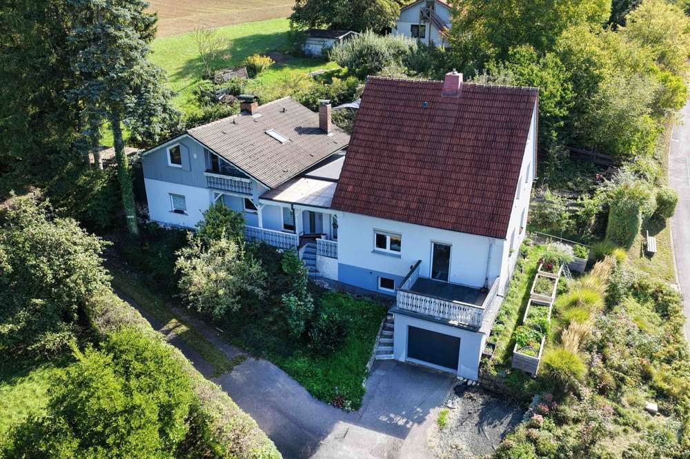 Thumbnail-Haus zum Kaufen in Coburg 325.000,00 € 170 m²