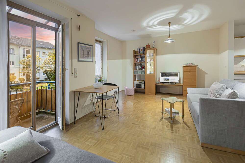 Thumbnail-Wohnung zum Kaufen in Holzkirchen 235.000,00 € 33 m²