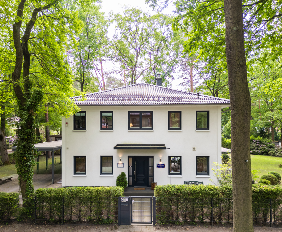 Thumbnail-Haus zum Kaufen in Kleinmachnow 1.780.000,00 € 192 m²