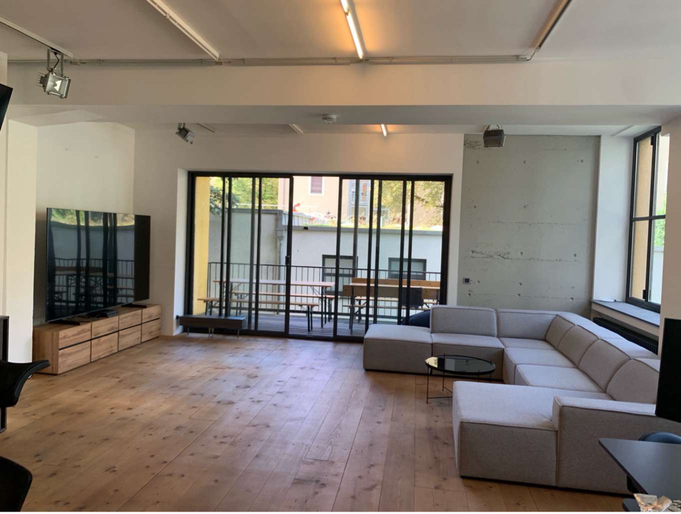Thumbnail-Büro in München 1.800,00 € 80 m²