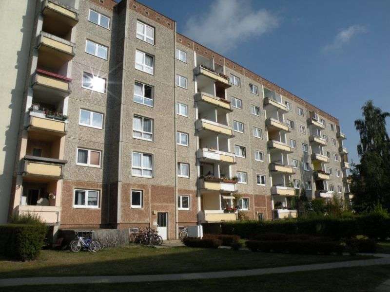 Thumbnail-Wohnung zum Mieten in Stralsund 311,58 € 51.93 m²