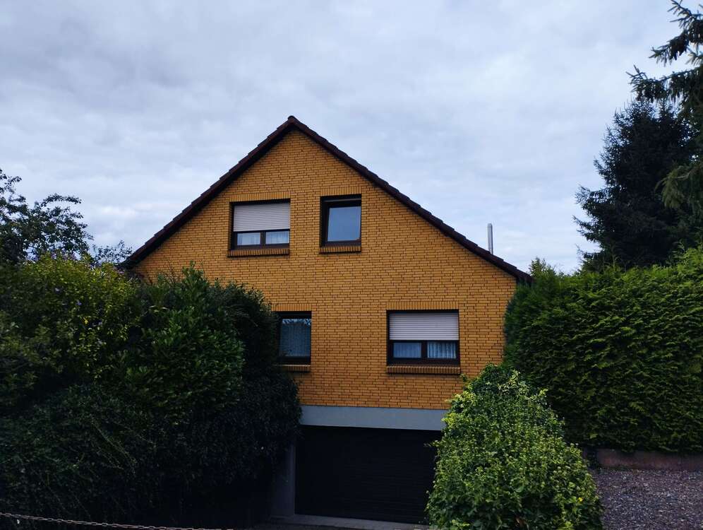 Thumbnail-Haus zum Kaufen in Hameln 200.000,00 € 185 m²