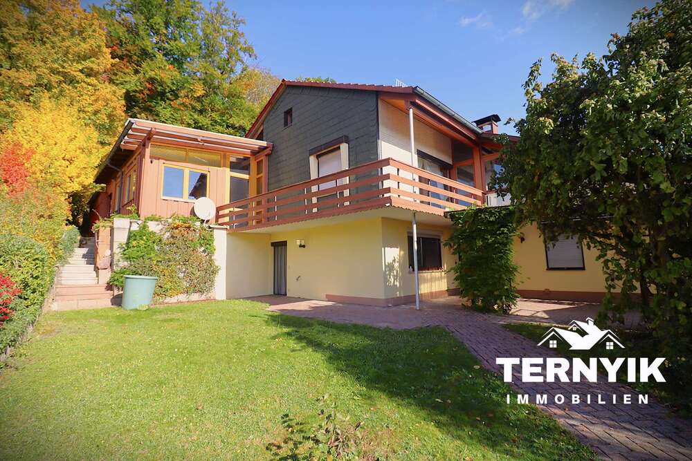 Thumbnail-Haus zum Kaufen in Grub am Forst 460.000,00 € 270 m²