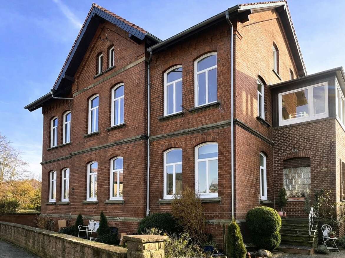 Thumbnail-Wohnung zum Kaufen in Peine 125.000,00 € 135 m²