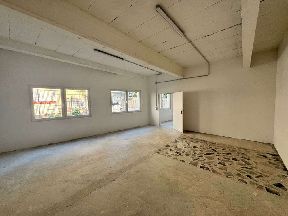 Thumbnail-Halle in Essen 250,00 € 35.19 m²