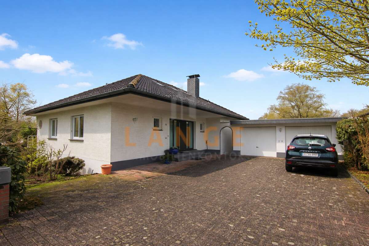 Thumbnail-Haus zum Kaufen in Bad Honnef Aegidienberg 595.000,00 € 273 m²