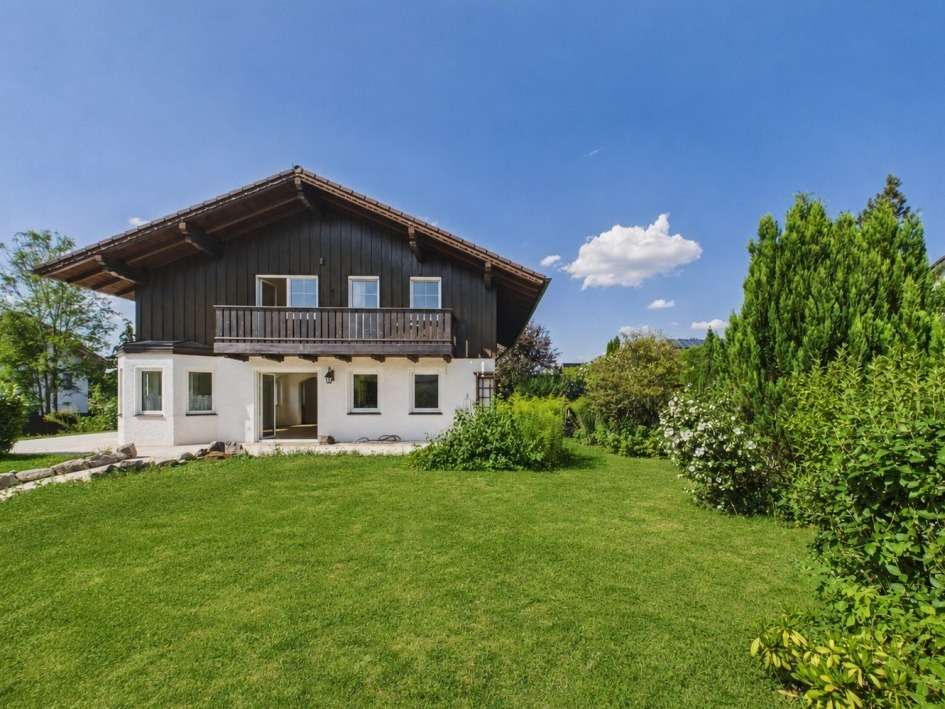Thumbnail-Haus zum Mieten in Oberbiberg 3.290,00 € 170 m²