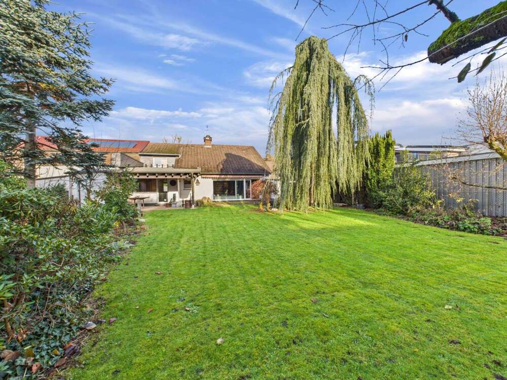 Thumbnail-Haus zum Kaufen in Hilden 599.000,00 € 160 m²