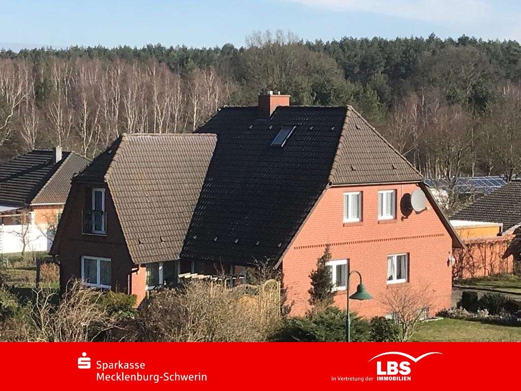 Thumbnail-Haus zum Kaufen in Domsühl 390.000,00 € 250 m²