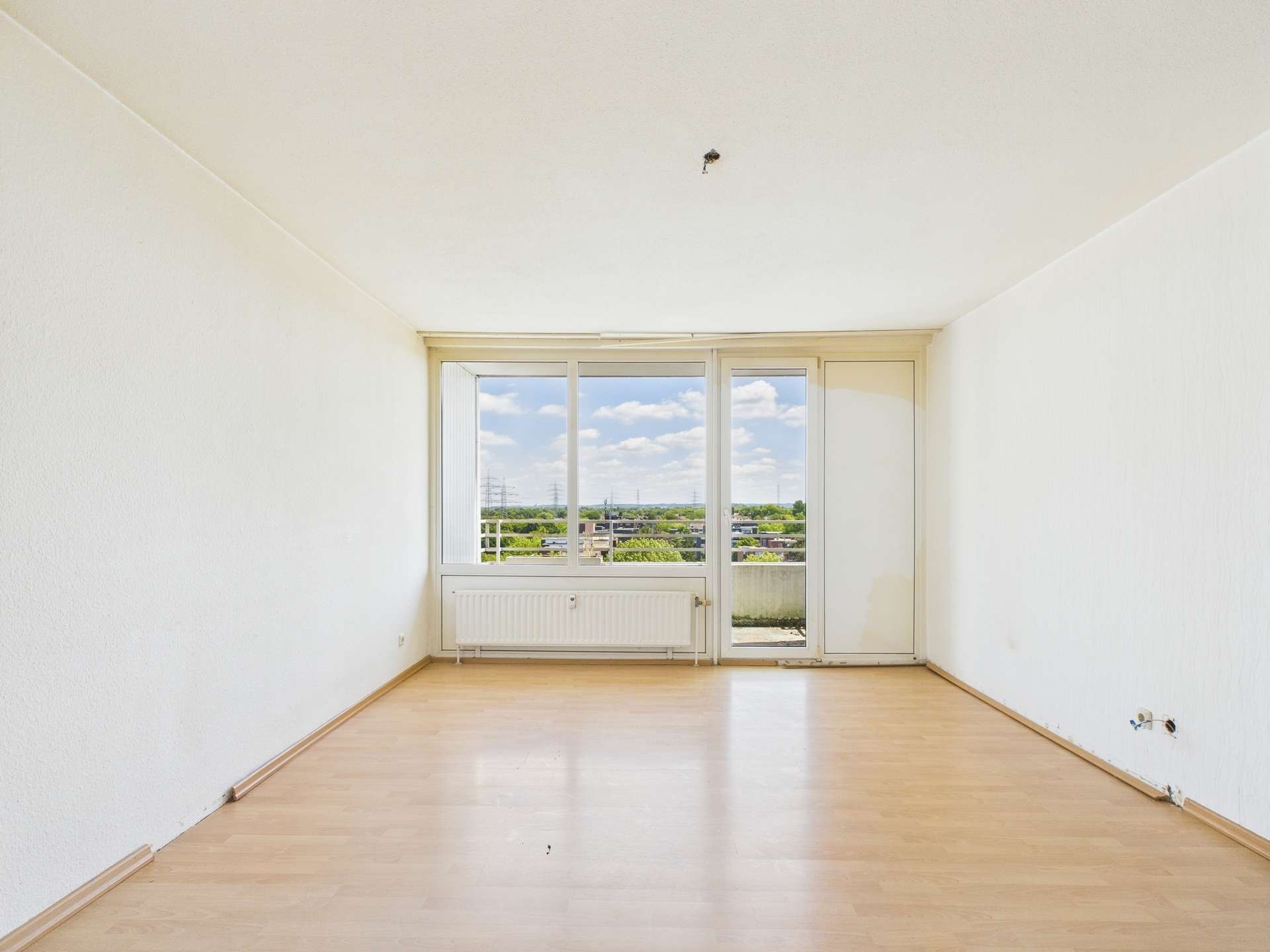 Thumbnail-Wohnung zum Kaufen in Gelsenkirchen 83.000,00 € 78.89 m²