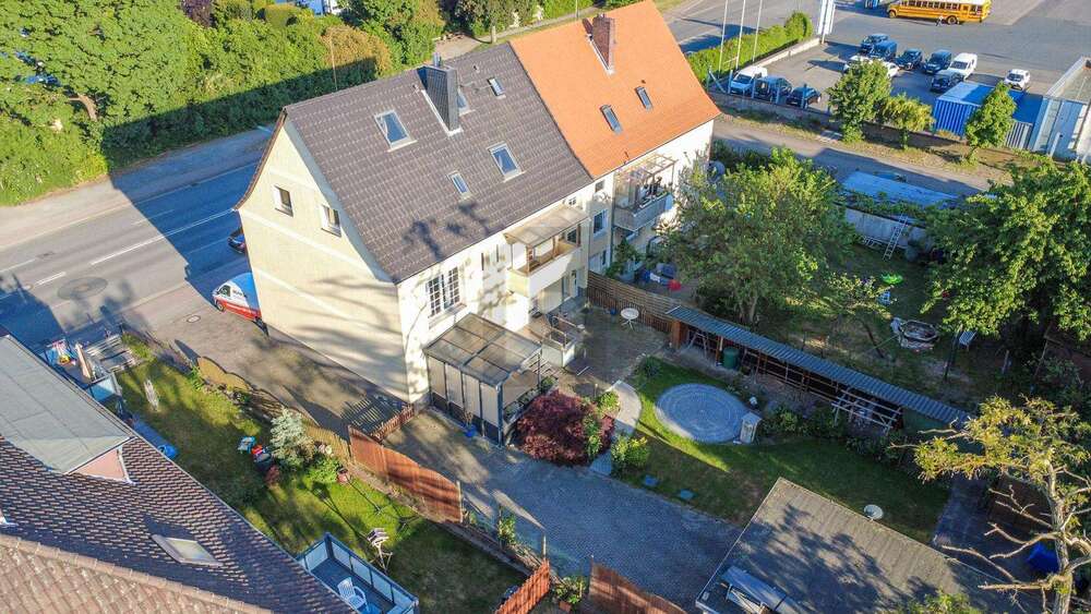 Thumbnail-Haus zum Kaufen in Peine 399.000,00 € 258 m²