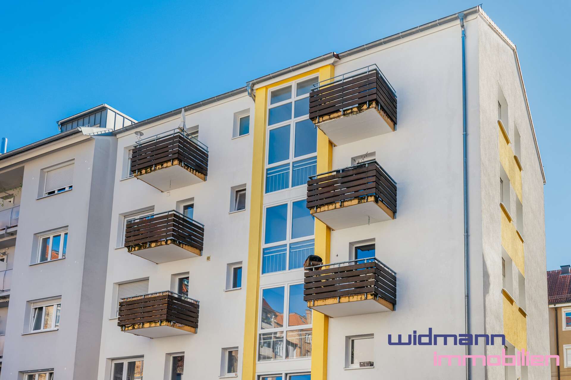 Thumbnail-Haus zum Kaufen in Stuttgart 1.300.000,00 € 477 m²