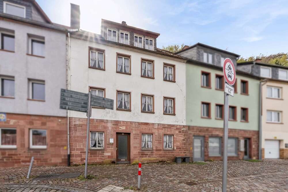 Thumbnail-Haus zum Kaufen in Miltenberg 145.000,00 € 240 m²