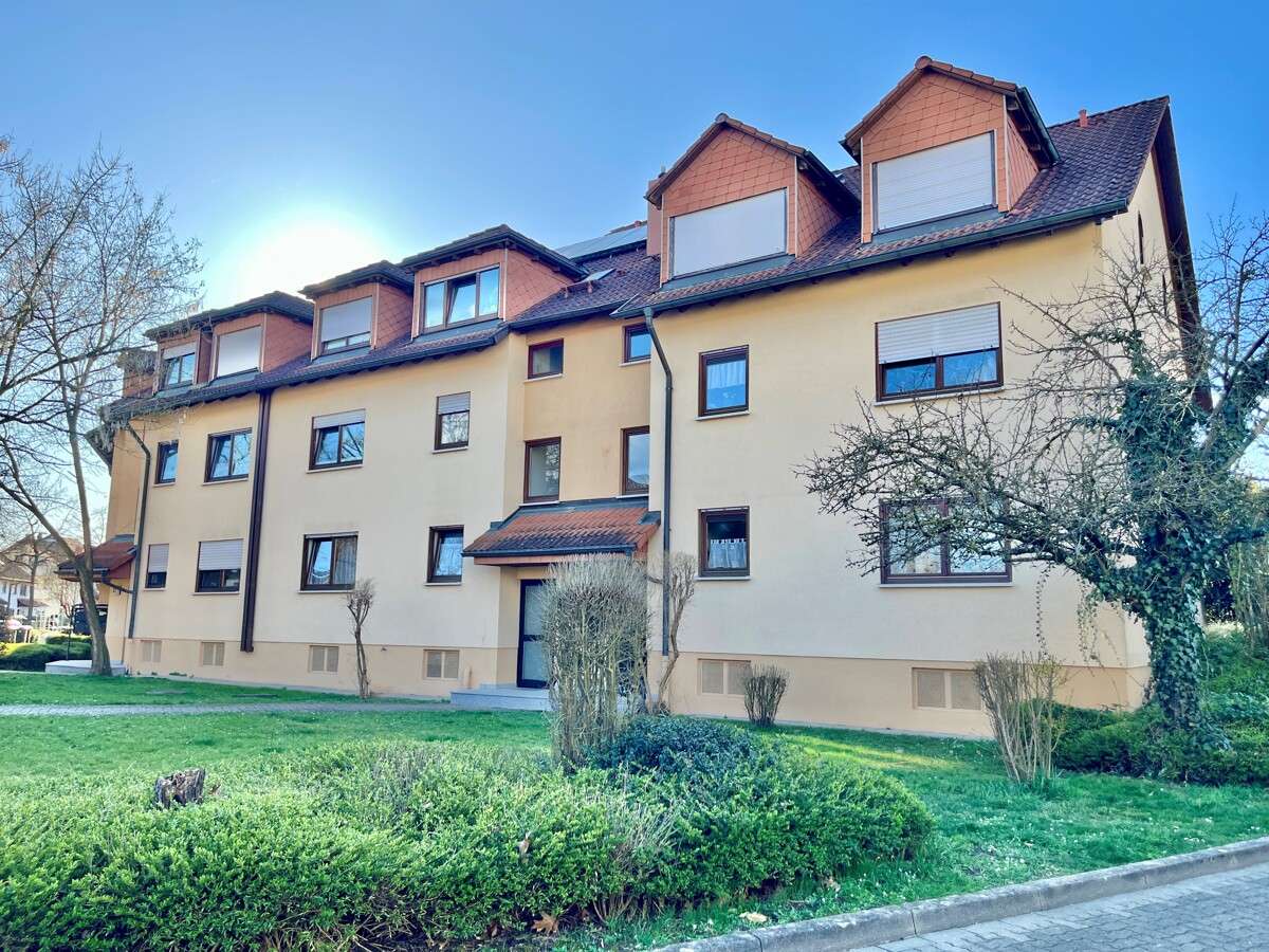 Thumbnail-Wohnung zum Kaufen in Freiburg im Breisgau Hochdorf 259.000,00 € 56.35 m²