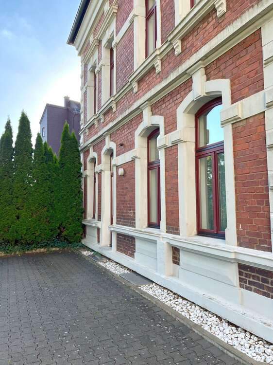 Thumbnail-Haus zum Kaufen in Korbach 499.000,00 € 269.73 m²