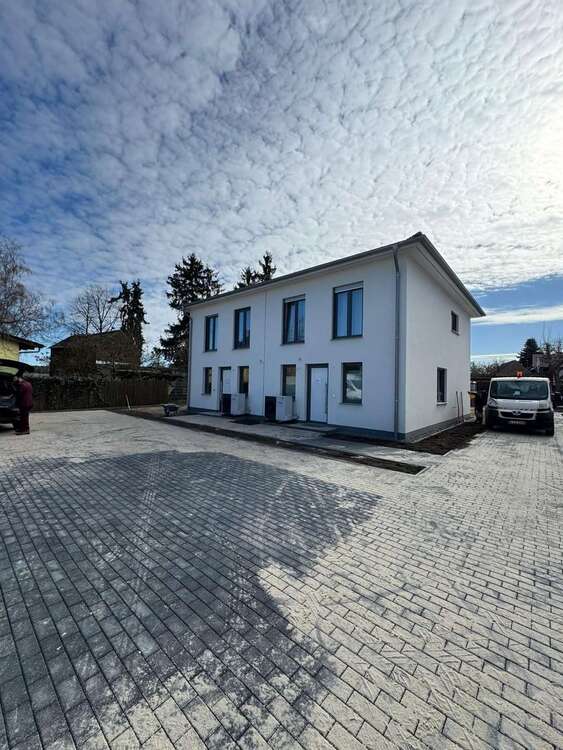 Thumbnail-Haus zum Mieten in Ludwigsfelde 1.750,00 € 96.09 m²