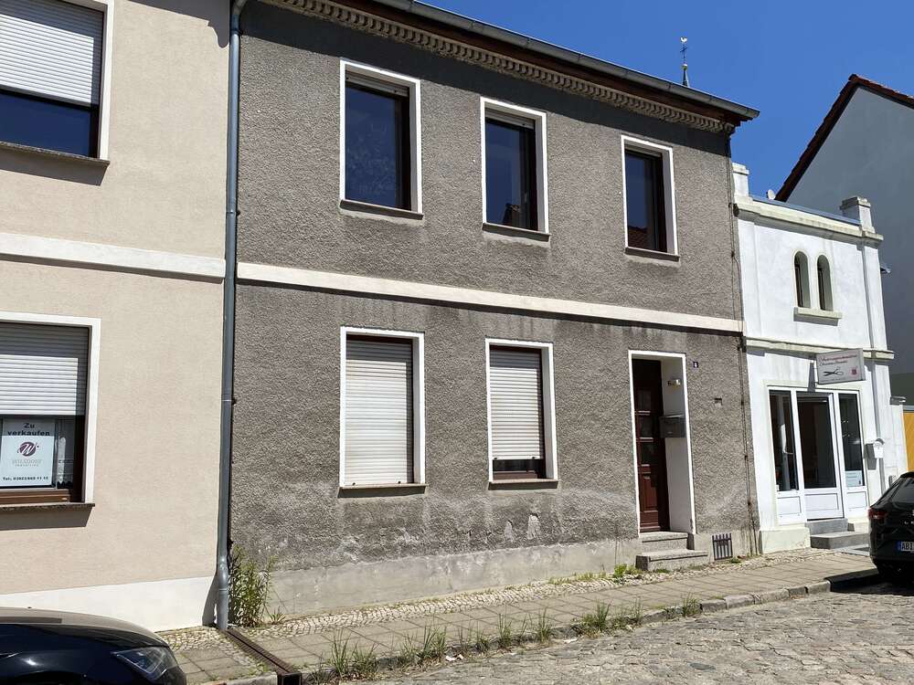 Thumbnail-Haus zum Kaufen in Zerbst Anhalt 54.000,00 € 70 m²