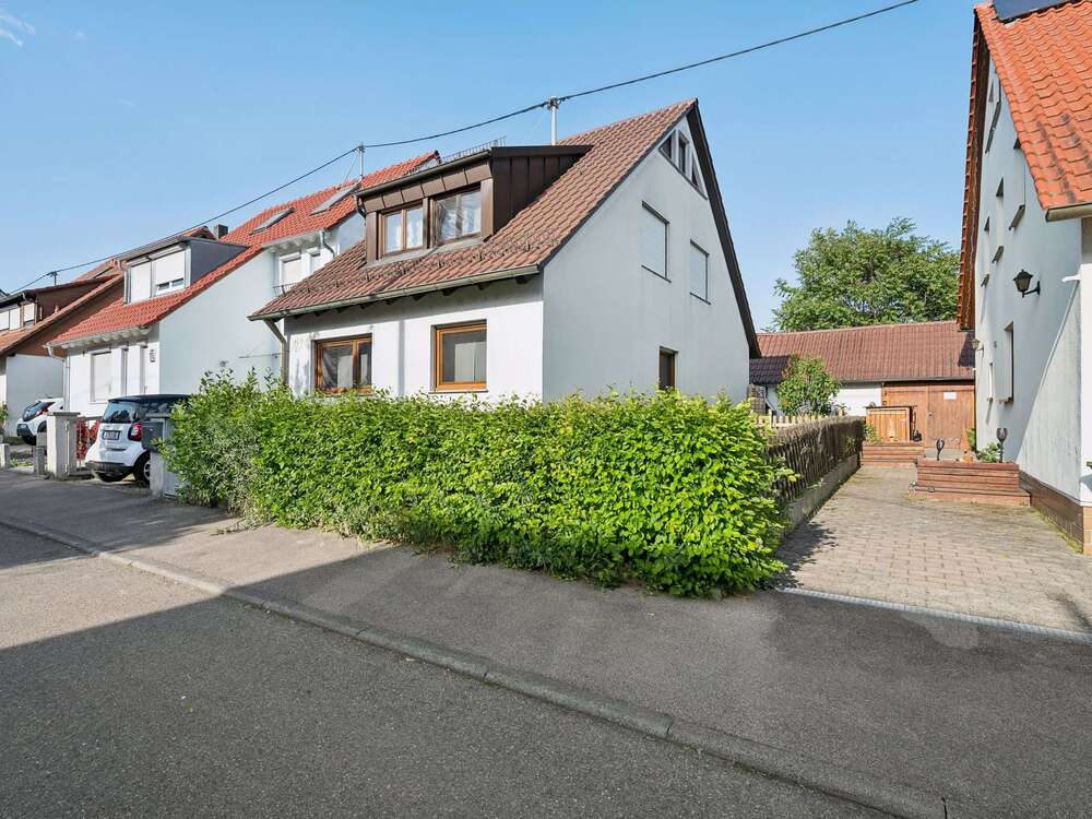 Thumbnail-Haus zum Kaufen in Stuttgart 549.000,00 € 99.15 m²