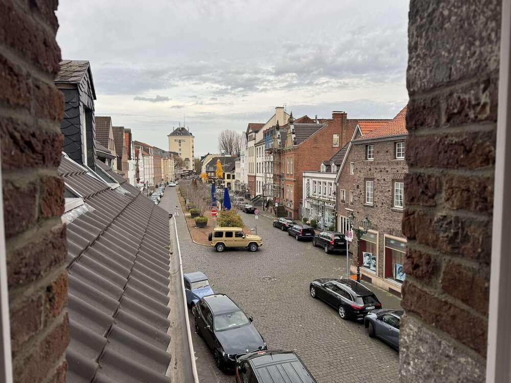 Thumbnail-Haus zum Kaufen in Düsseldorf 1.200.000,00 € 189 m²