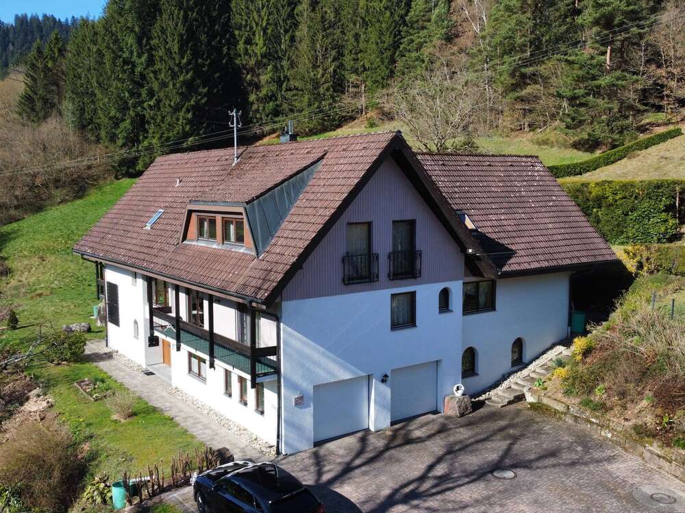 Thumbnail-Haus zum Kaufen in Alpirsbach 580.000,00 € 408.58 m²