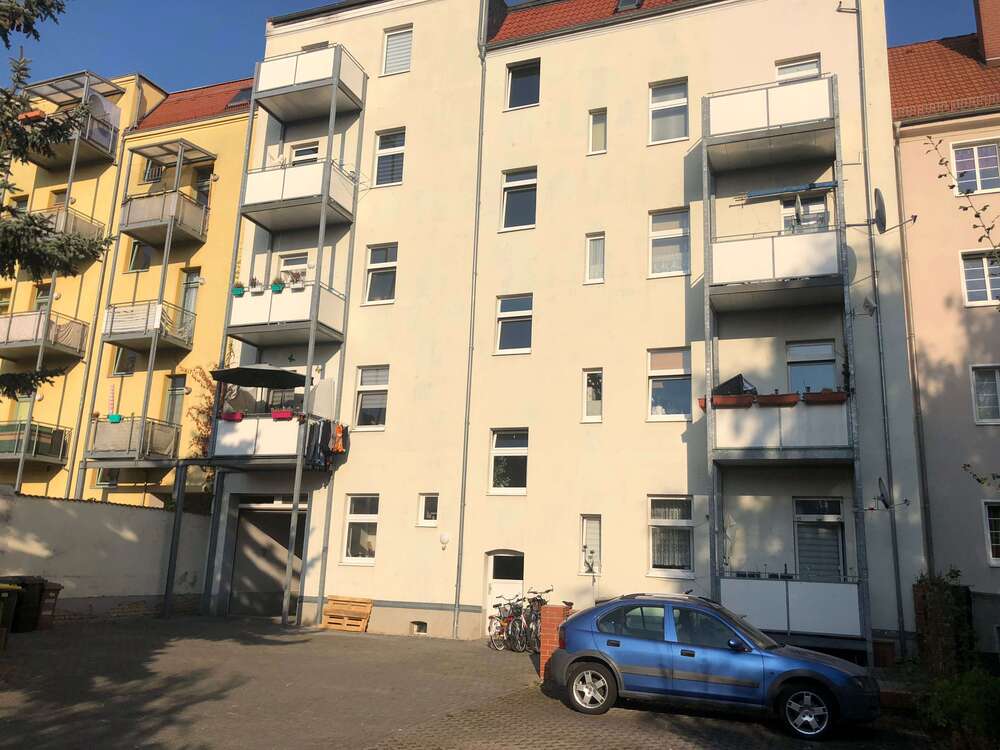 Thumbnail-Wohnung zum Mieten in Halle 665,00 € 86.91 m²