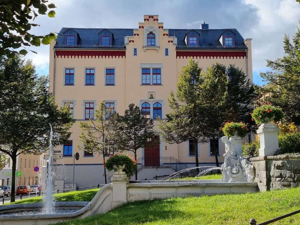 Thumbnail-Wohnung zum Mieten in Lengenfeld 312,00 € 48 m²