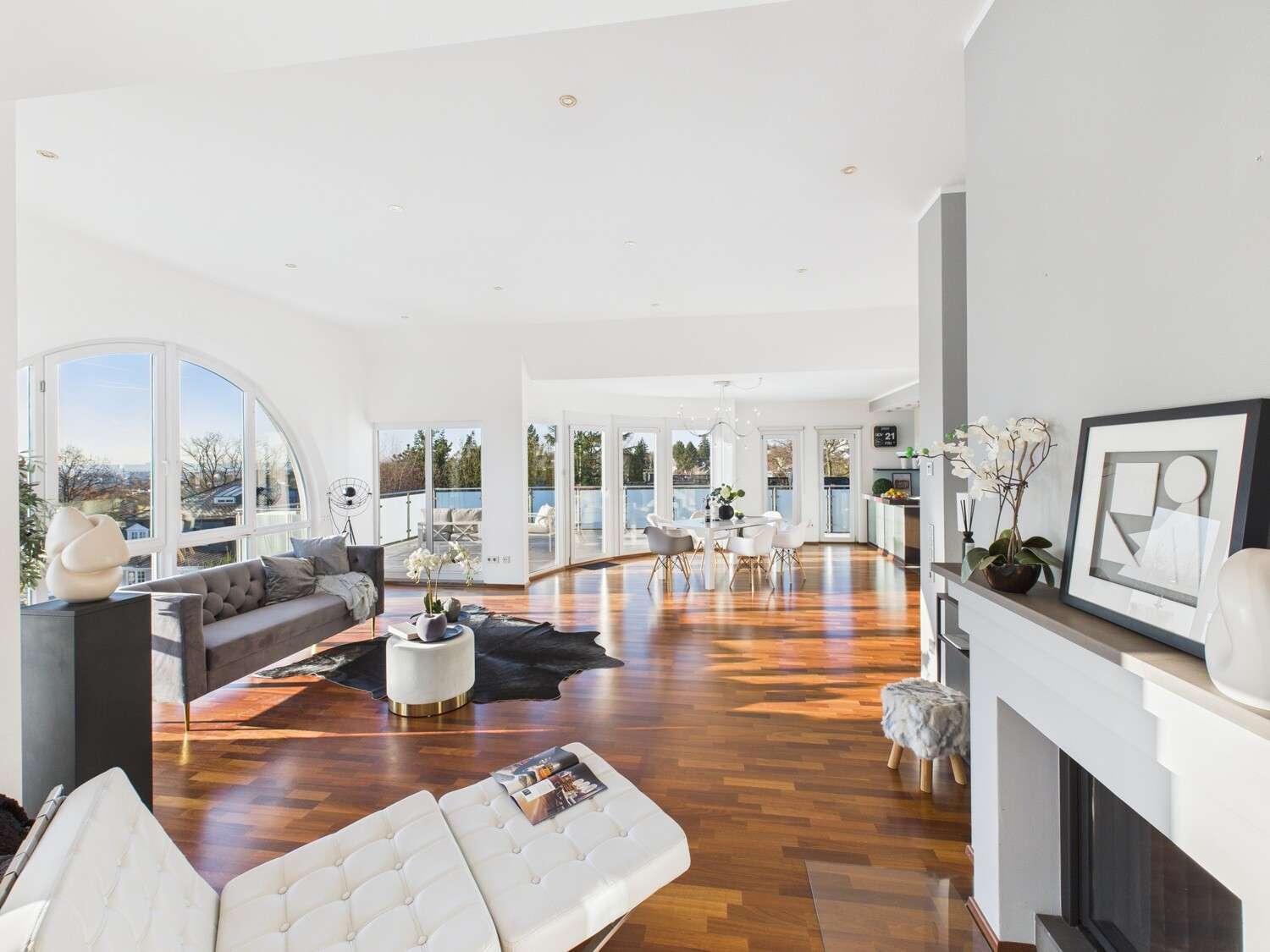 Thumbnail-Wohnung zum Kaufen in Wiesbaden 1.200.000,00 € 218 m²