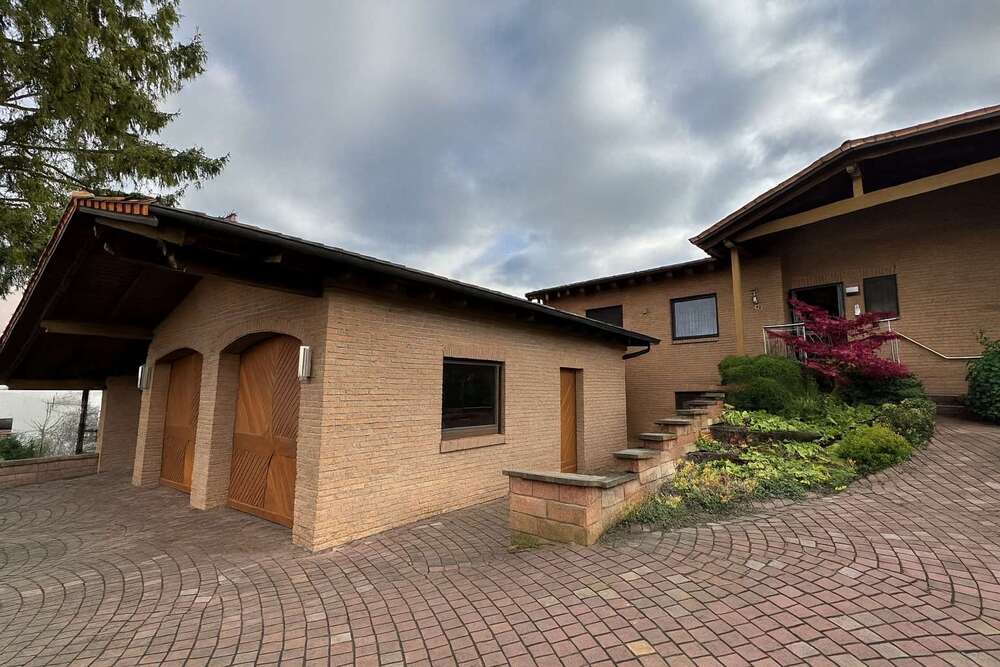 Thumbnail-Haus zum Kaufen in Kindenheim 1.049.000,00 € 260 m²