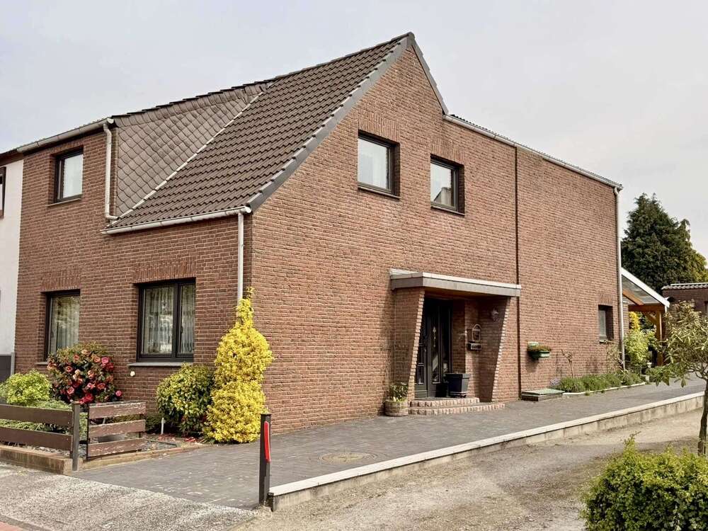 Thumbnail-Haus zum Kaufen in Osterholz-Scharmbeck 379.000,00 € 130 m²