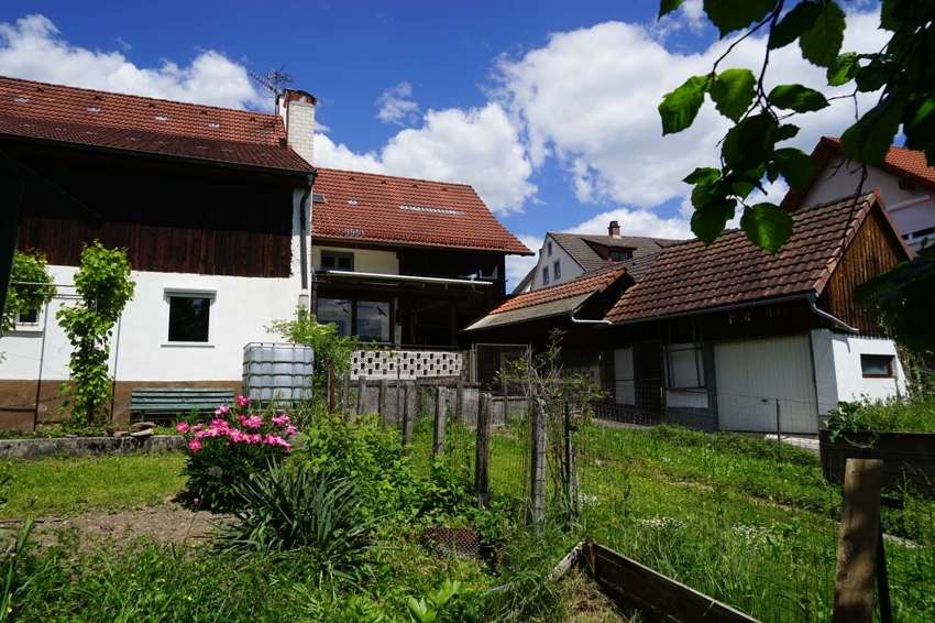 Thumbnail-Haus zum Kaufen in Lörrach-Hauingen 494.000,00 € 144 m²