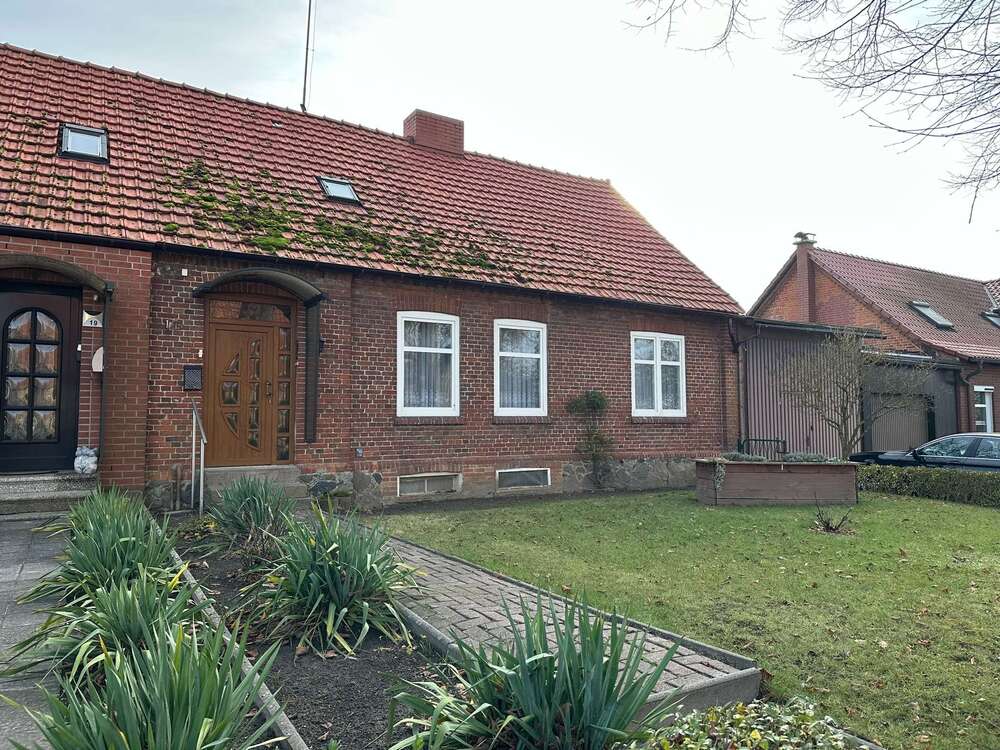 Thumbnail-Haus zum Kaufen in Goldberg 61.000,00 € 113 m²