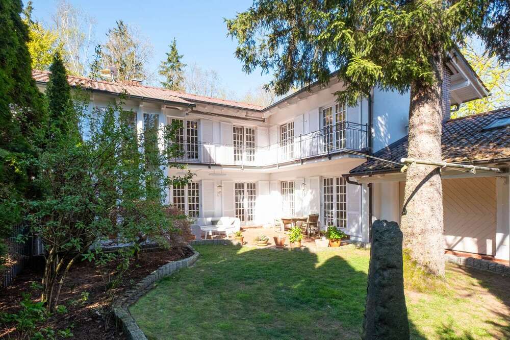 Thumbnail-Haus zum Kaufen in Baldham 1.998.000,00 € 231 m²