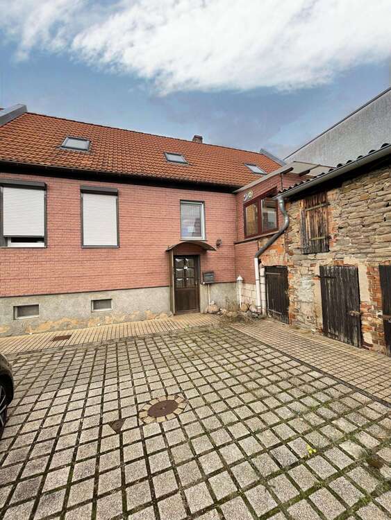 Thumbnail-Haus zum Kaufen in Güsten 84.500,00 € 90 m²