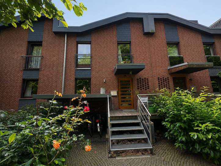Thumbnail-Haus zum Mieten in Hamburg 2.800,00 € 151.68 m²