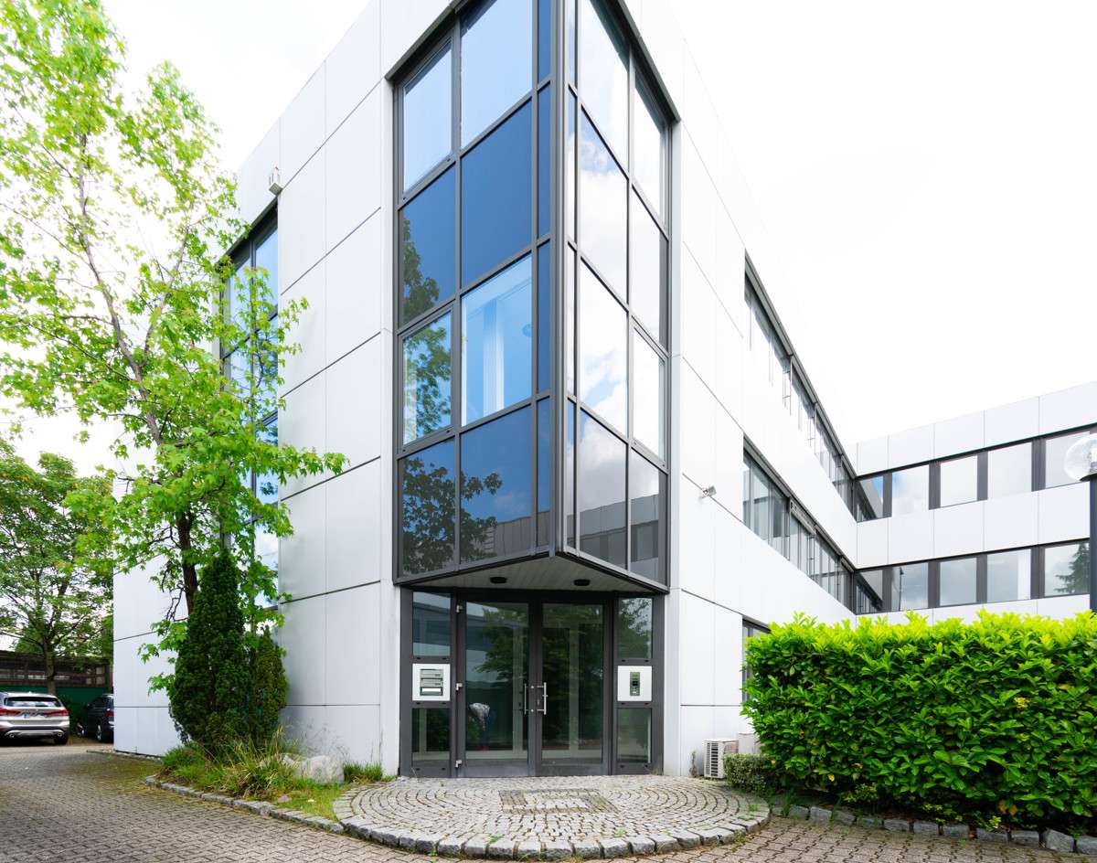 Thumbnail-Büro in Düsseldorf 2.590,00 € 370 m²
