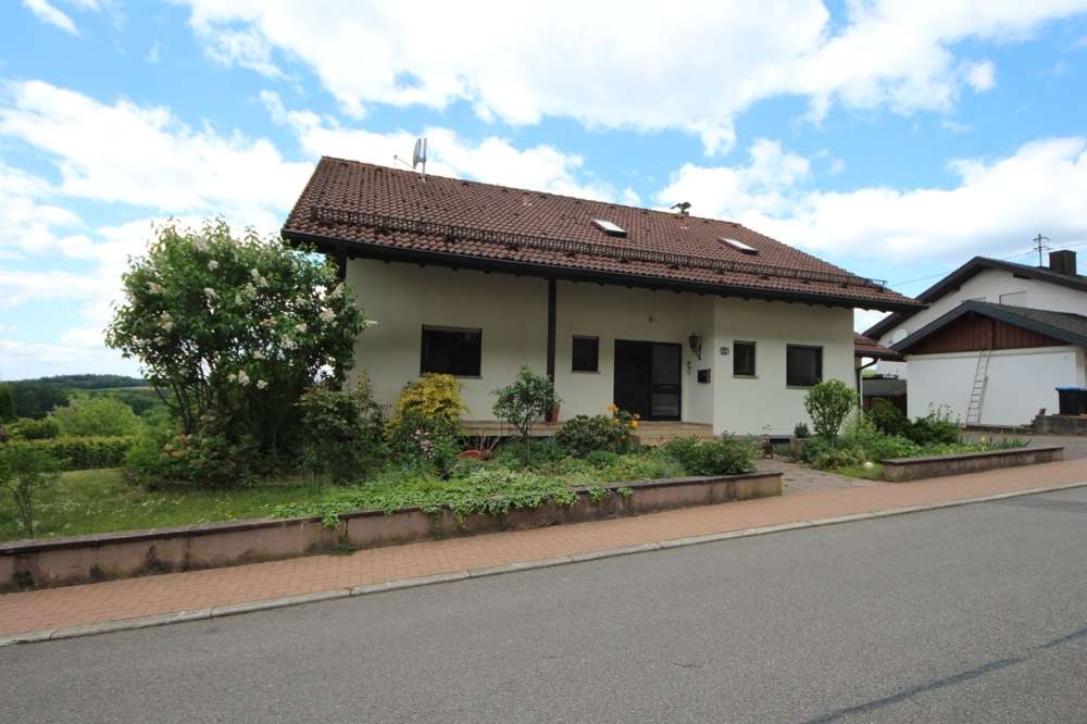 Thumbnail-Haus zum Kaufen in Limbach 480.000,00 € 245 m²