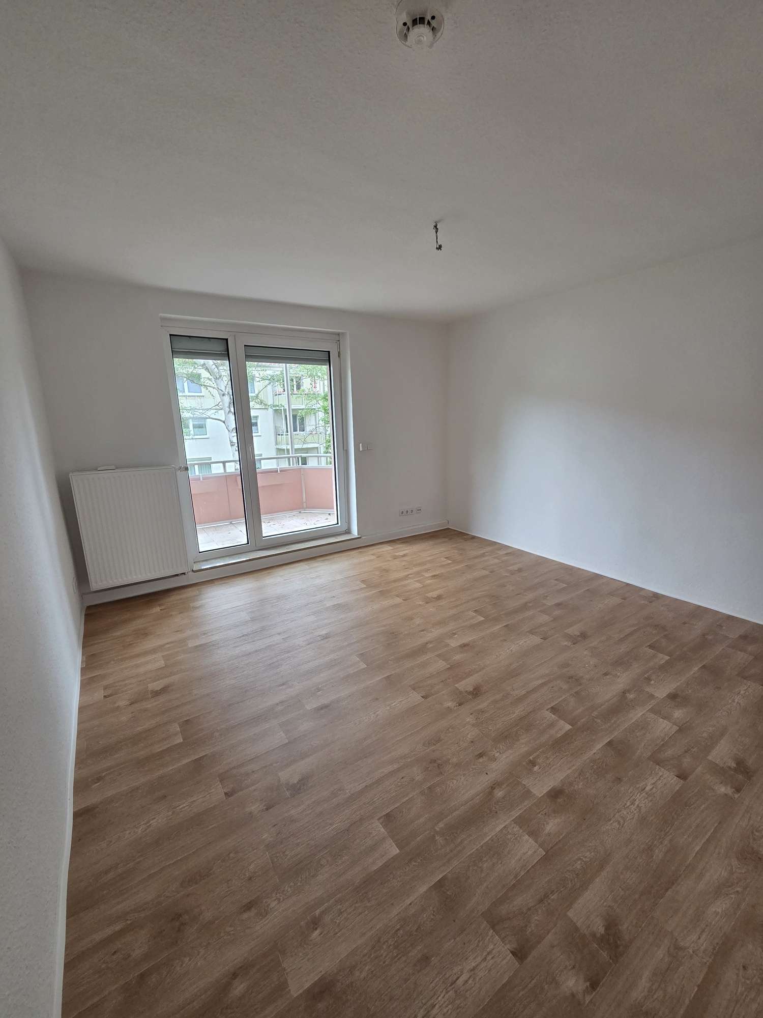 Thumbnail-Wohnung zum Mieten in Gotha 330,00 € 50.77 m²
