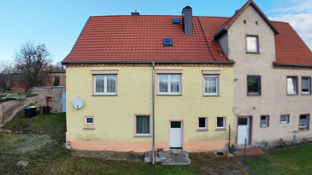 Thumbnail-Haus zum Kaufen in Aschersleben 59.500,00 € 80 m²