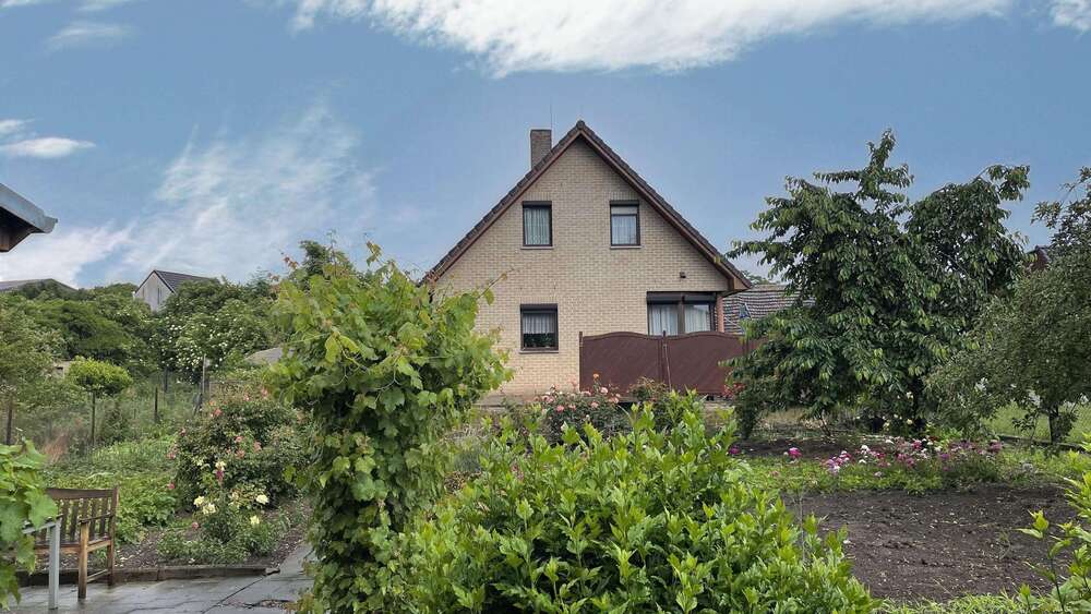 Thumbnail-Haus zum Kaufen in Calbe 165.000,00 € 106 m²