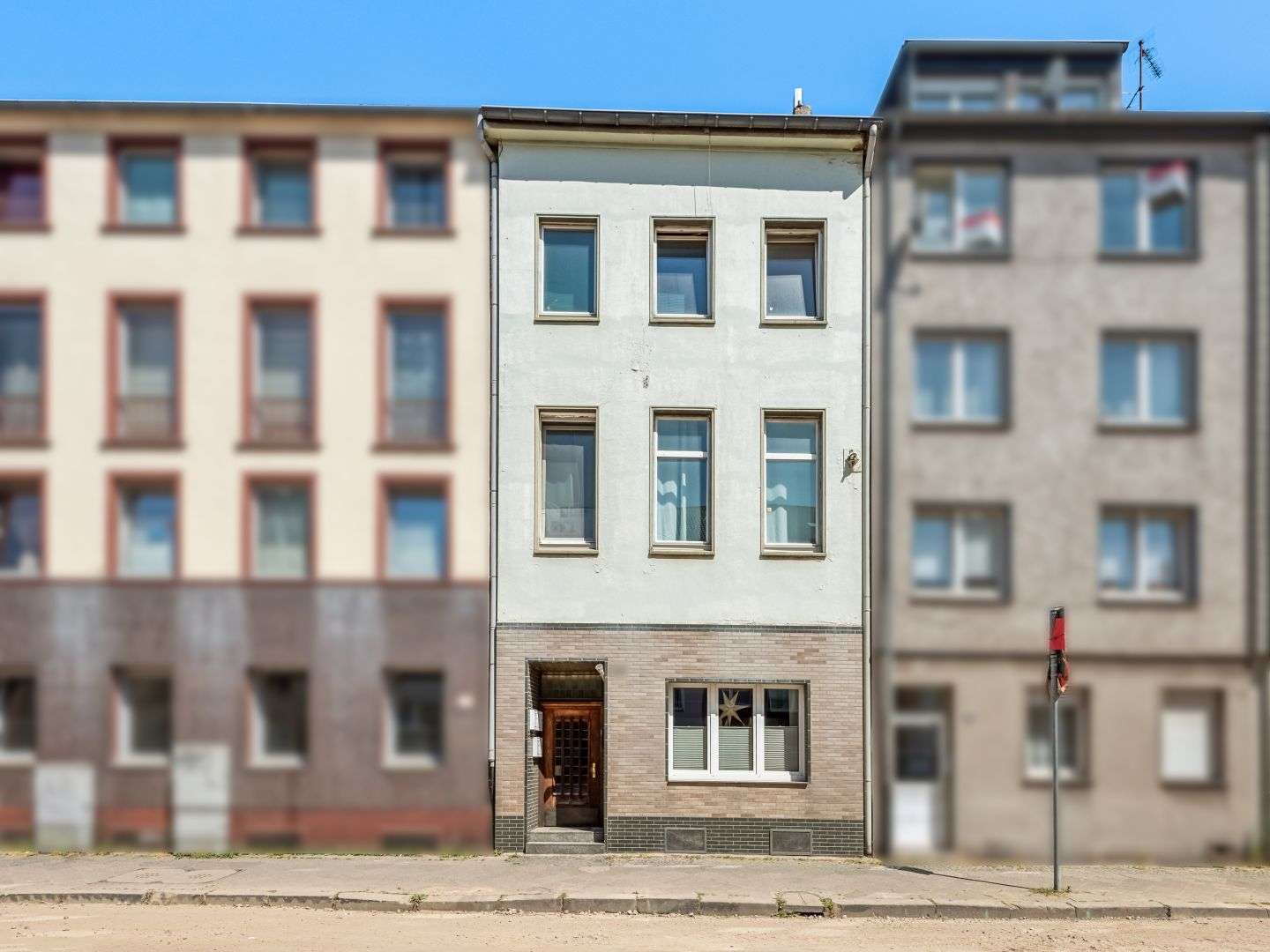 Thumbnail-Haus zum Kaufen in Krefeld 389.000,00 € 312 m²