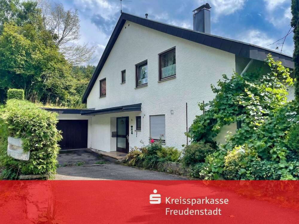 Thumbnail-Haus zum Kaufen in Alpirsbach 270.000,00 € 193.24 m²