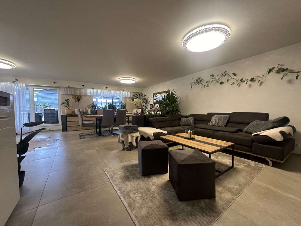 Thumbnail-Haus zum Kaufen in Kenzingen 1.350.000,00 € 533 m²