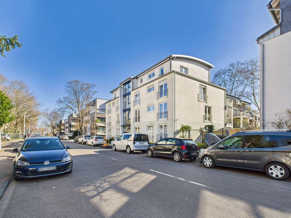 Thumbnail-Wohnung zum Kaufen in Köln 1.915.000,00 € 275 m²