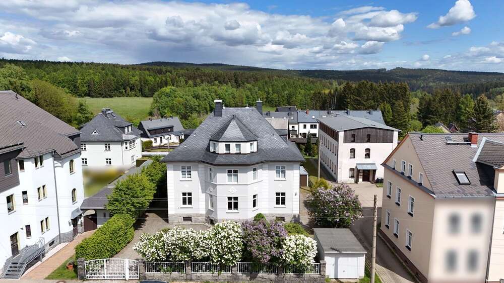 Thumbnail-Haus zum Kaufen in Grünhain-Beierfeld 300.000,00 € 280 m²