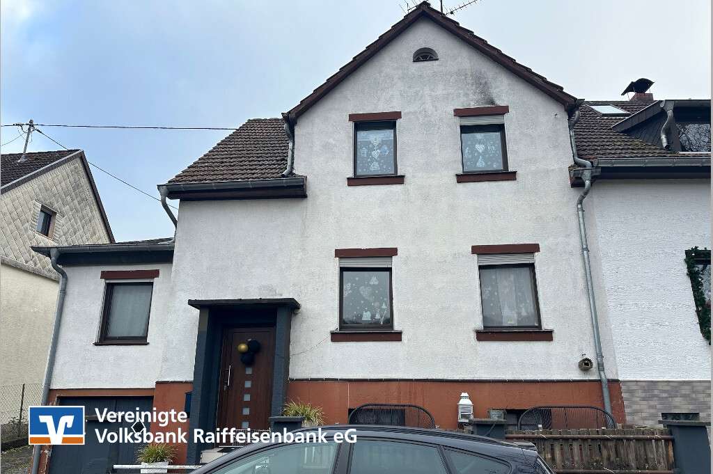 Thumbnail-Haus zum Kaufen in Idar-Oberstein 90.000,00 € 102 m²