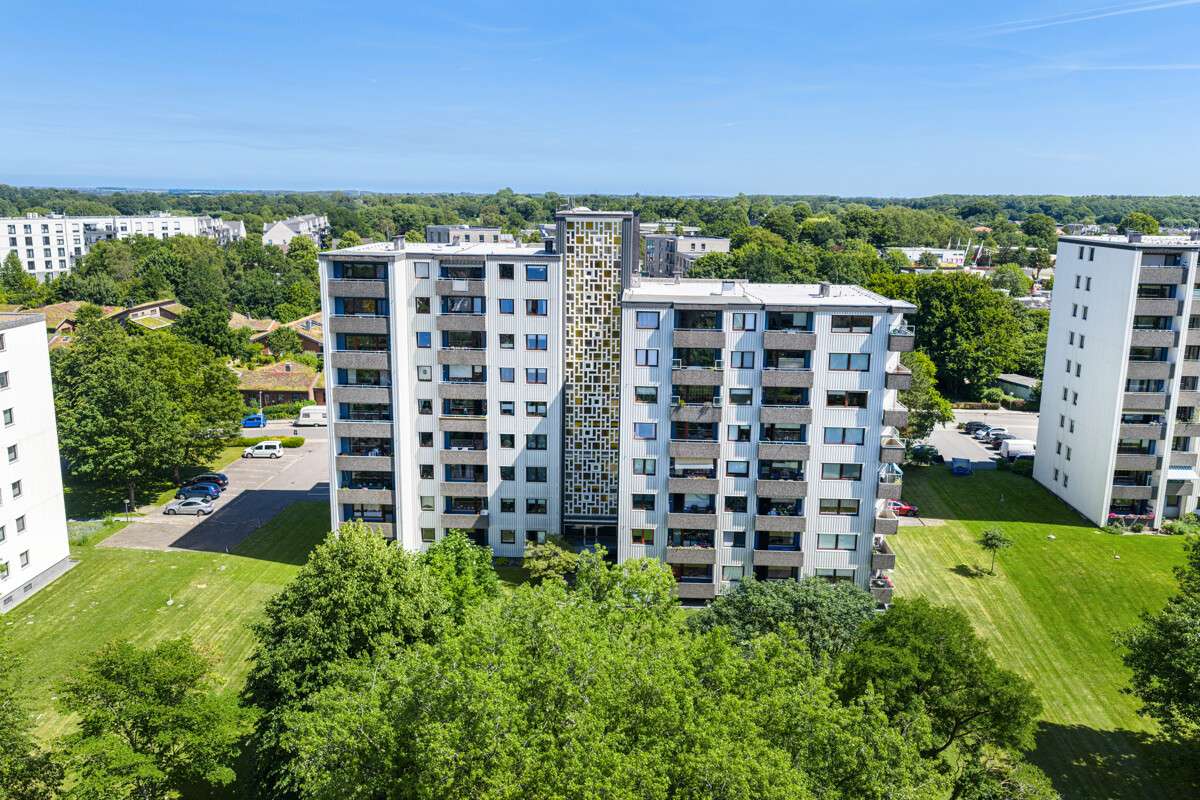 Thumbnail-Wohnung zum Kaufen in Flensburg 180.000,00 € 108.31 m²