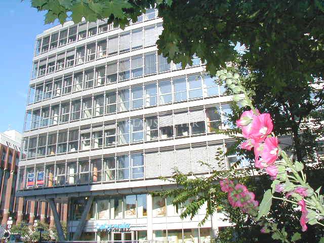 Thumbnail-Büro in Hamburg 26.231,66 € 1070.6 m²