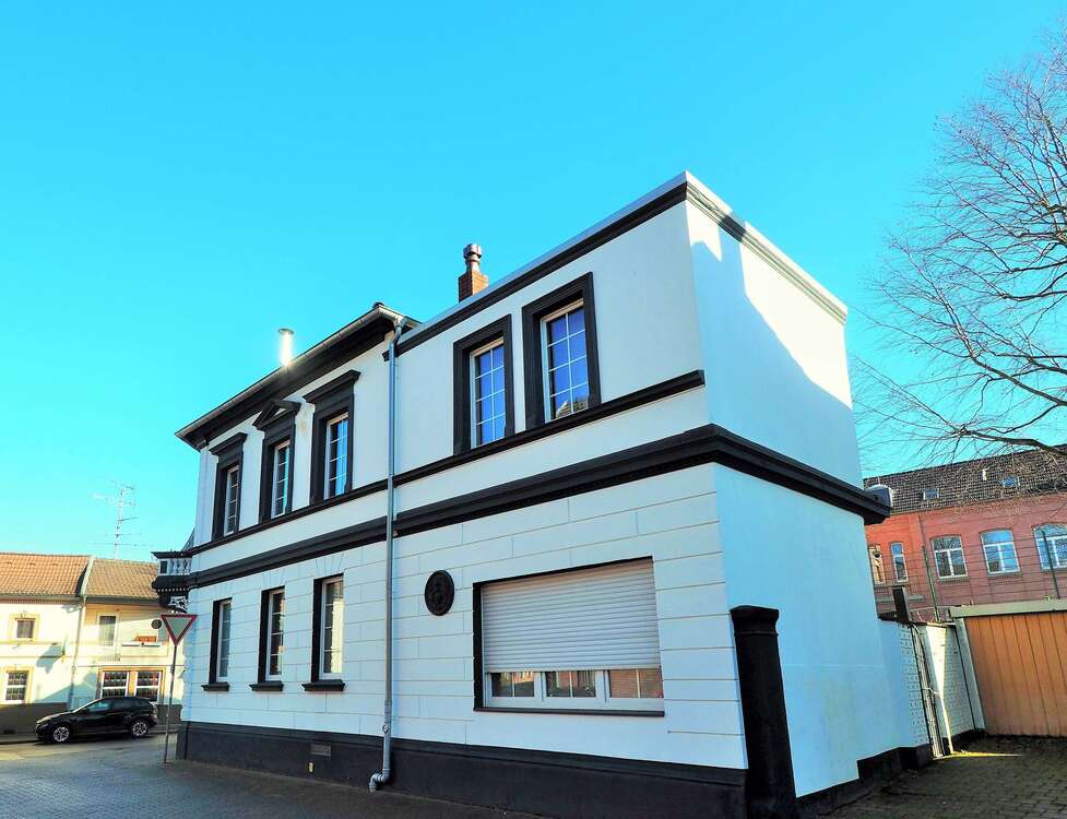 Thumbnail-Haus zum Kaufen in Bedburg 480.000,00 € 306 m²